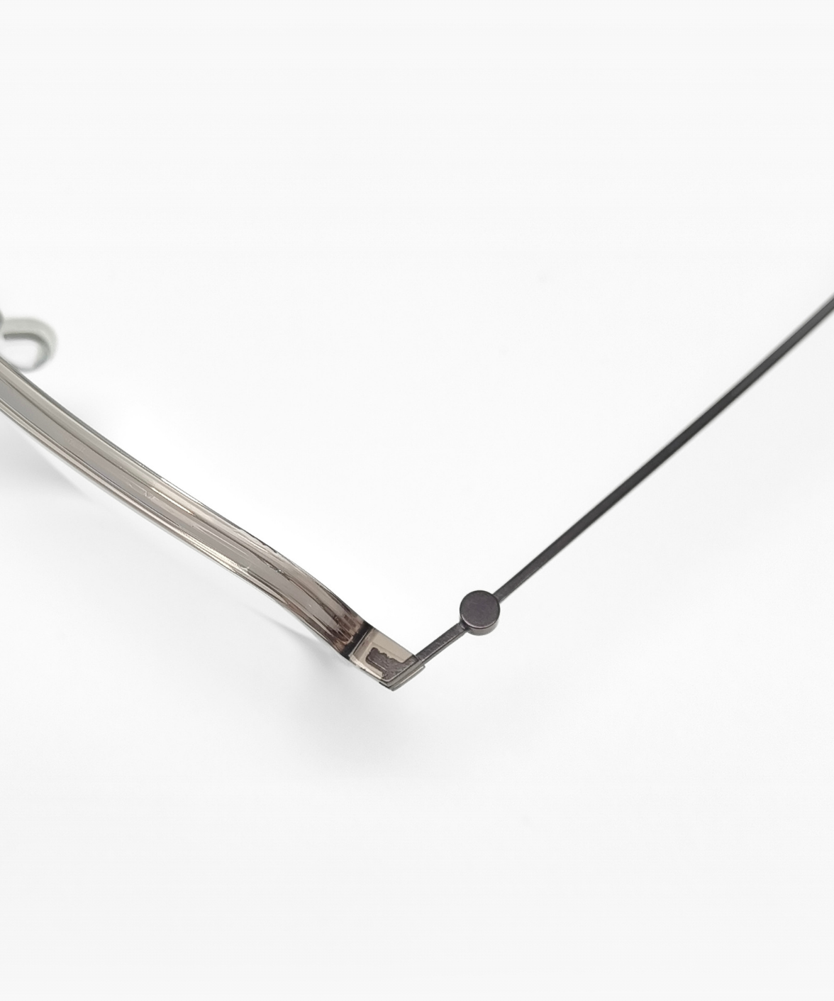 5352