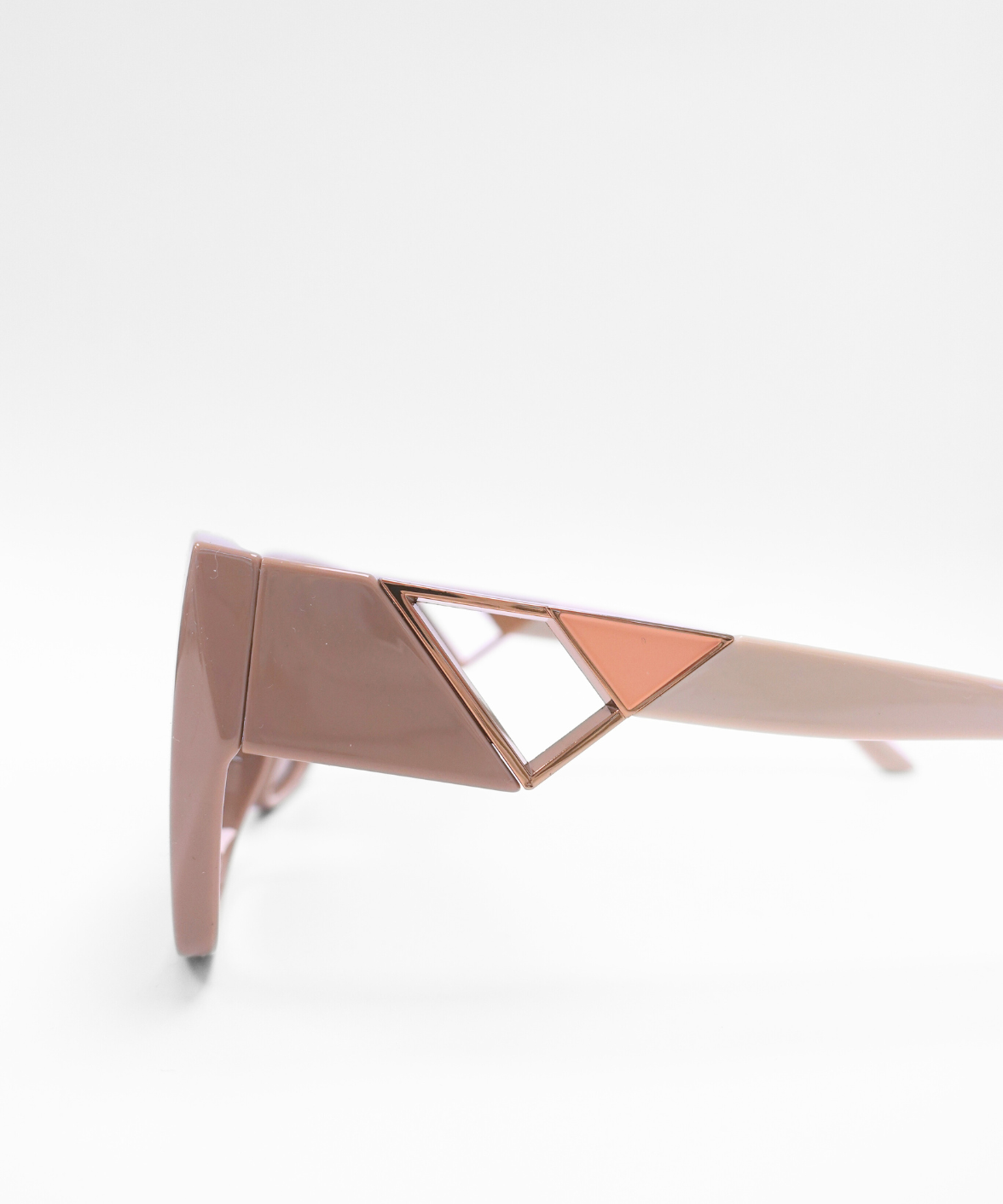 Despada DS2306 Cat-Eye Sunglasses | Jei & Co. Optics