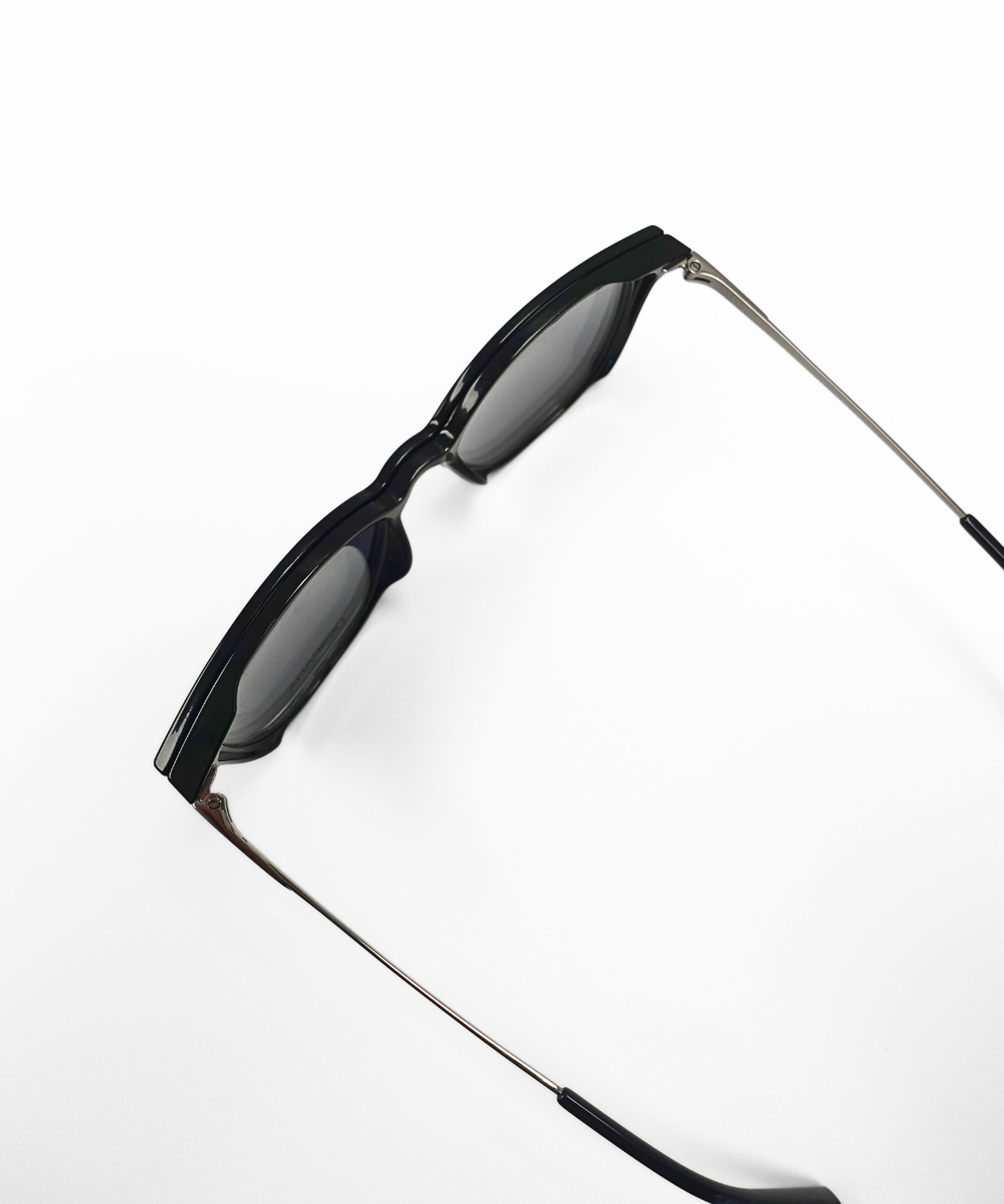 Despada DS5232 Clip-on Eyeglasses | Jei & Co. Optics