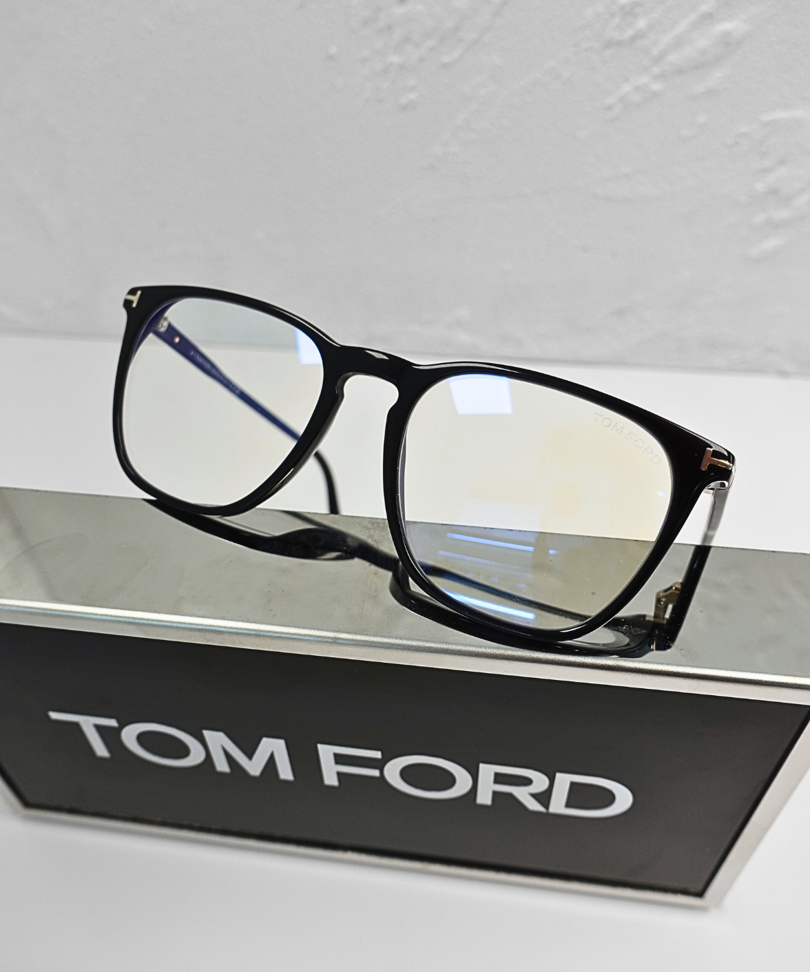 FT5937-B BLUE BLOCK OPTICAL | TOM FORD EYEGLASSES | Jei & Co. Optics