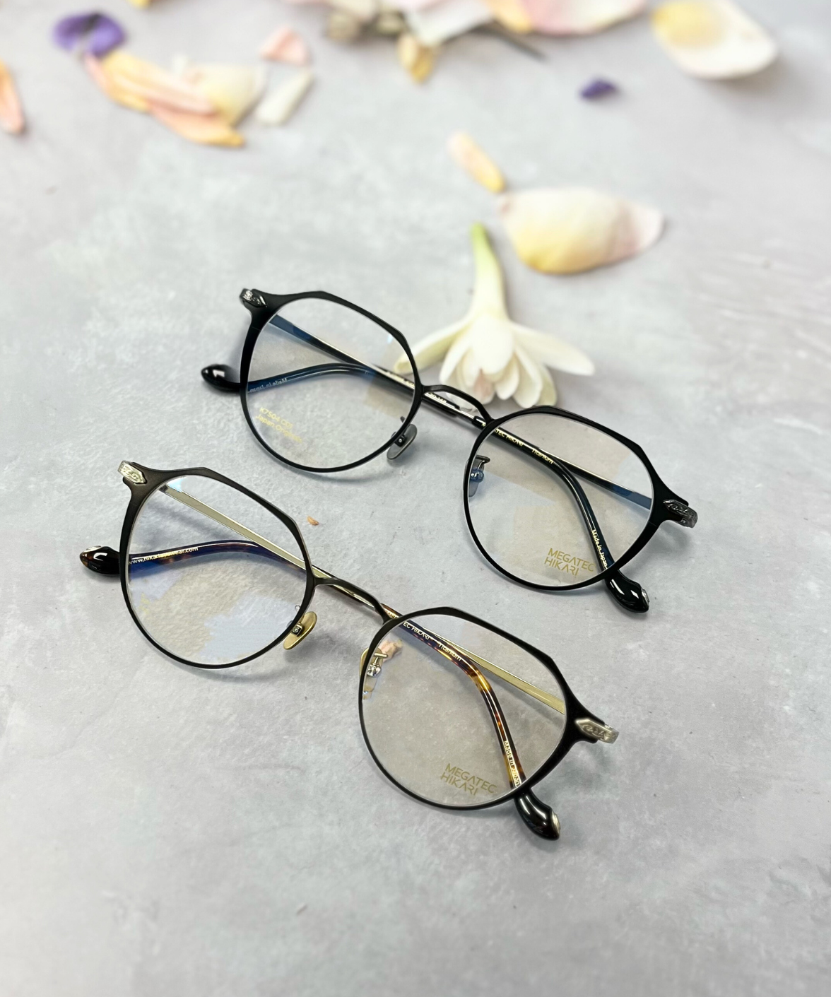 K7504 MEGATEC HIKARI Titanium Eyeglasses | Japanese Eyewear