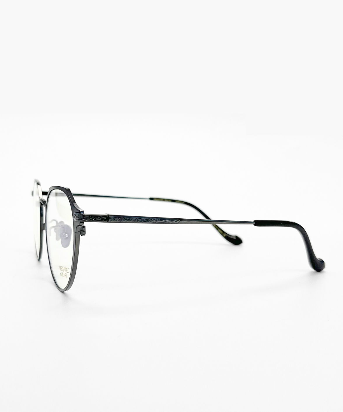 K7504 MEGATEC HIKARI Titanium Eyeglasses | Japanese Eyewear