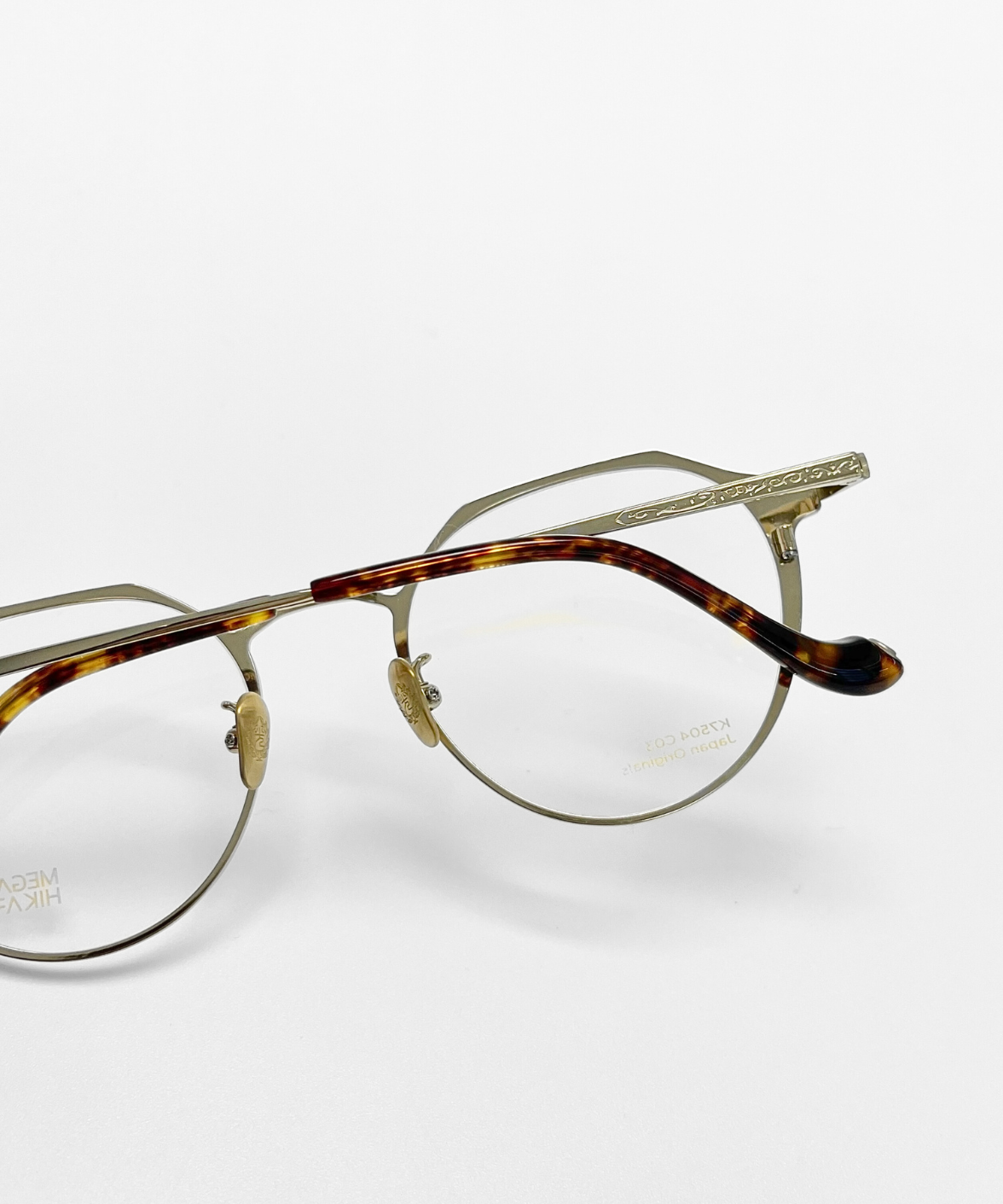 K7504 MEGATEC HIKARI Titanium Eyeglasses | Japanese Eyewear