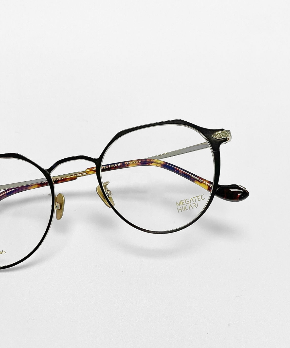 K7504 MEGATEC HIKARI Titanium Eyeglasses | Japanese Eyewear