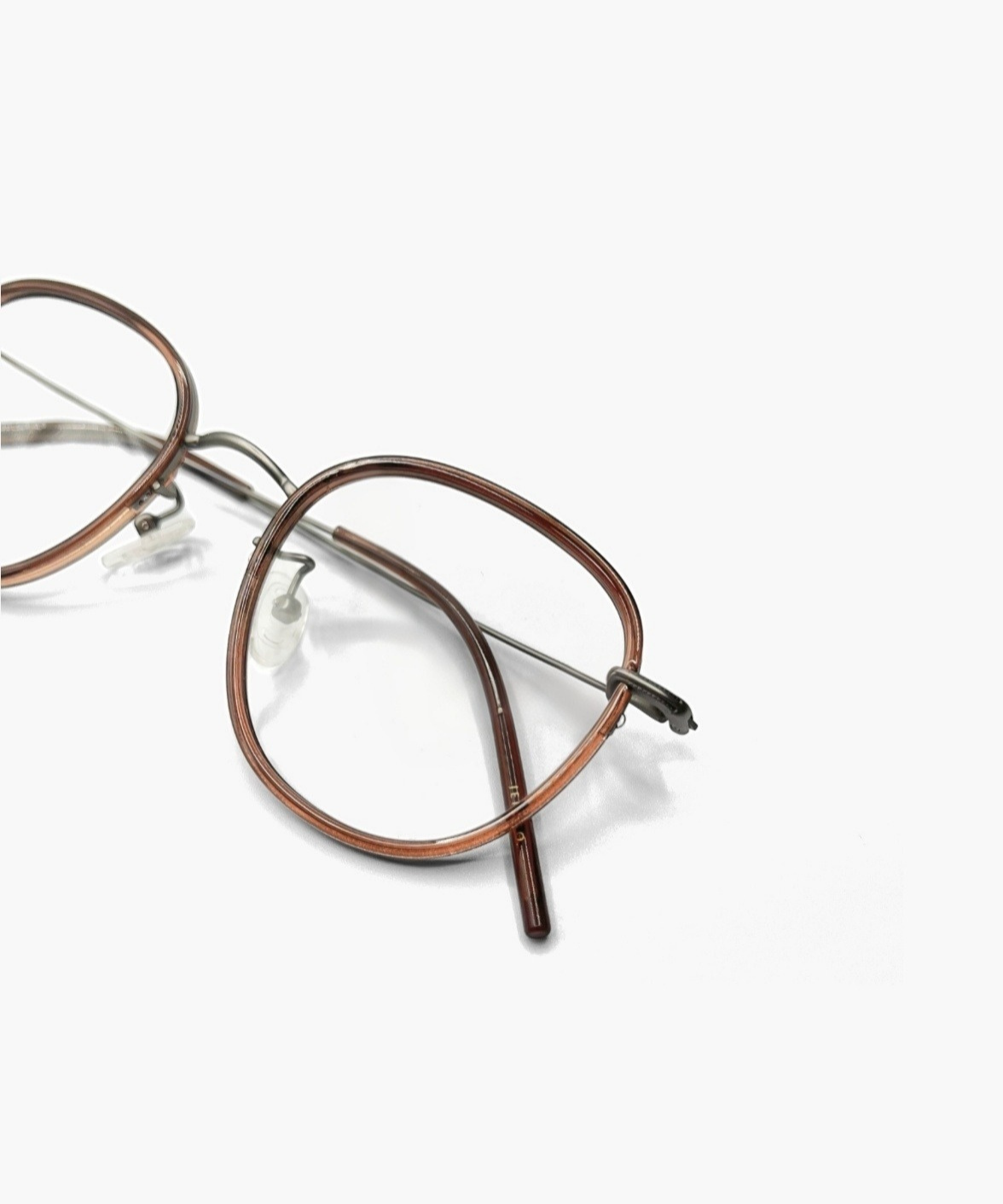 Aster - Feather Light Titanium Eyeglasses | Jei & Co.