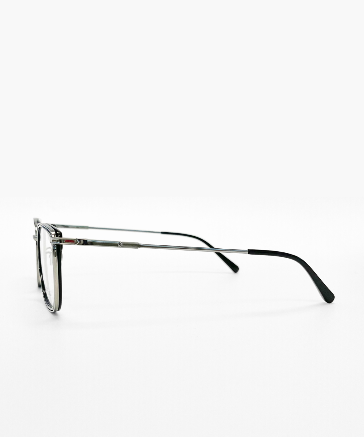 PA56 VARG Titanium Eyeglasses | Japanese Craftsmanship