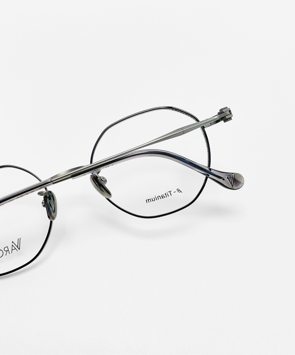 PA72 VARG Titanium Eyeglasses | Japanese Craftsmanship