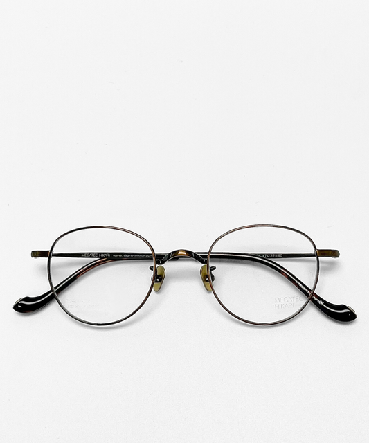 T9408 MEGATEC HIKARI Titanium Eyeglasses | Japanese Eyewear