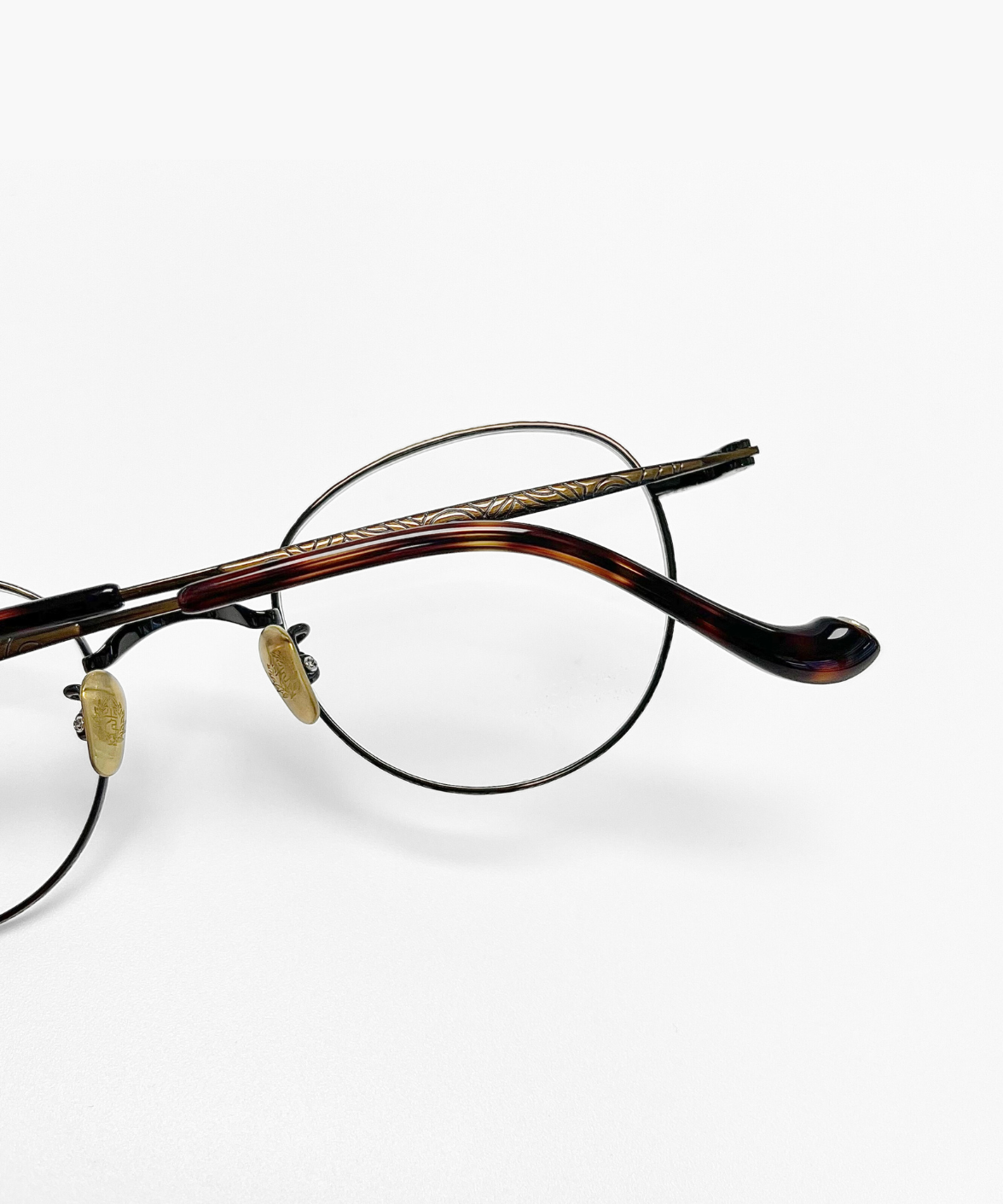 T9408 MEGATEC HIKARI Titanium Eyeglasses | Japanese Eyewear