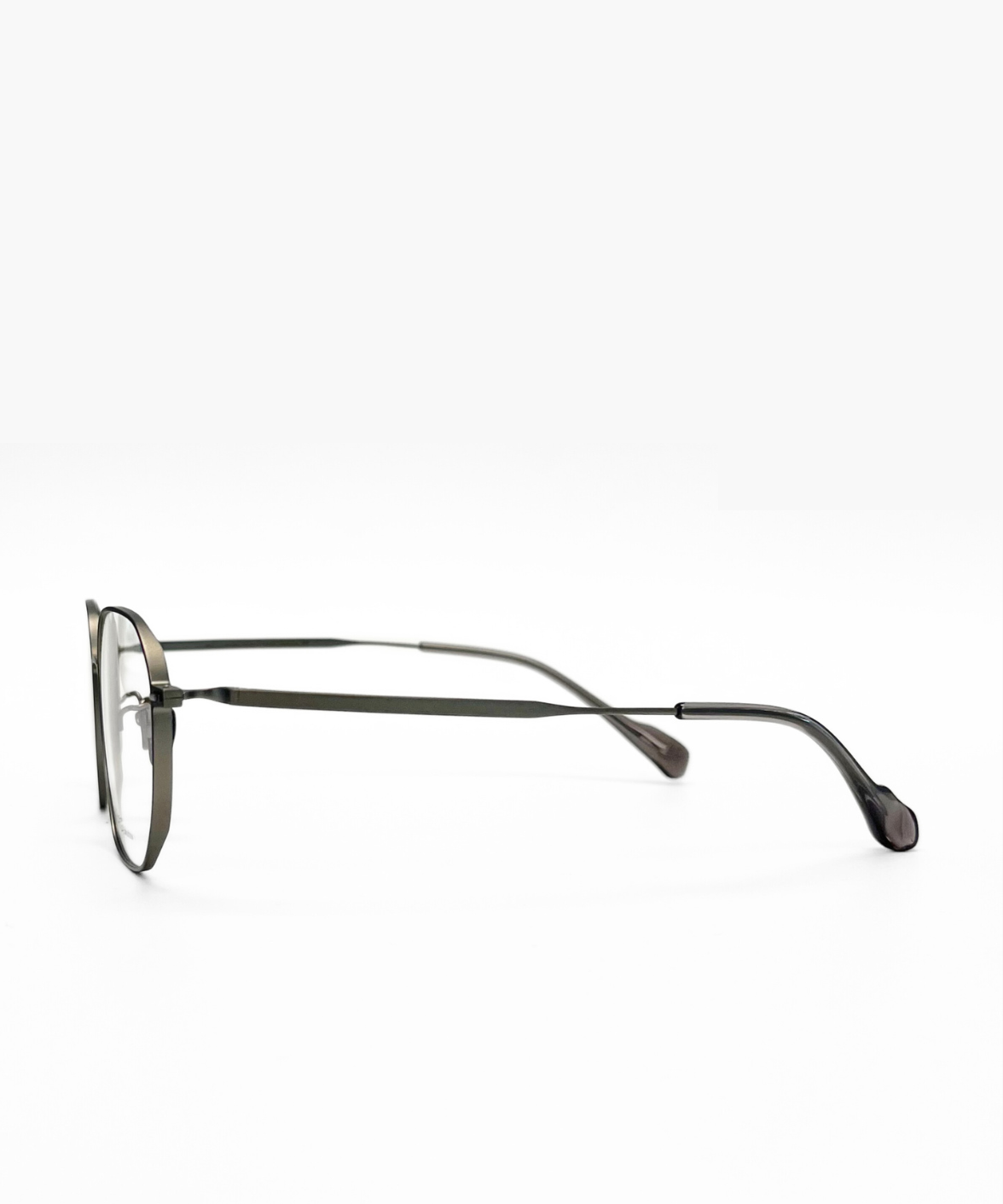 VC03 VARG Titanium Eyeglasses | Japanese Craftsmanship