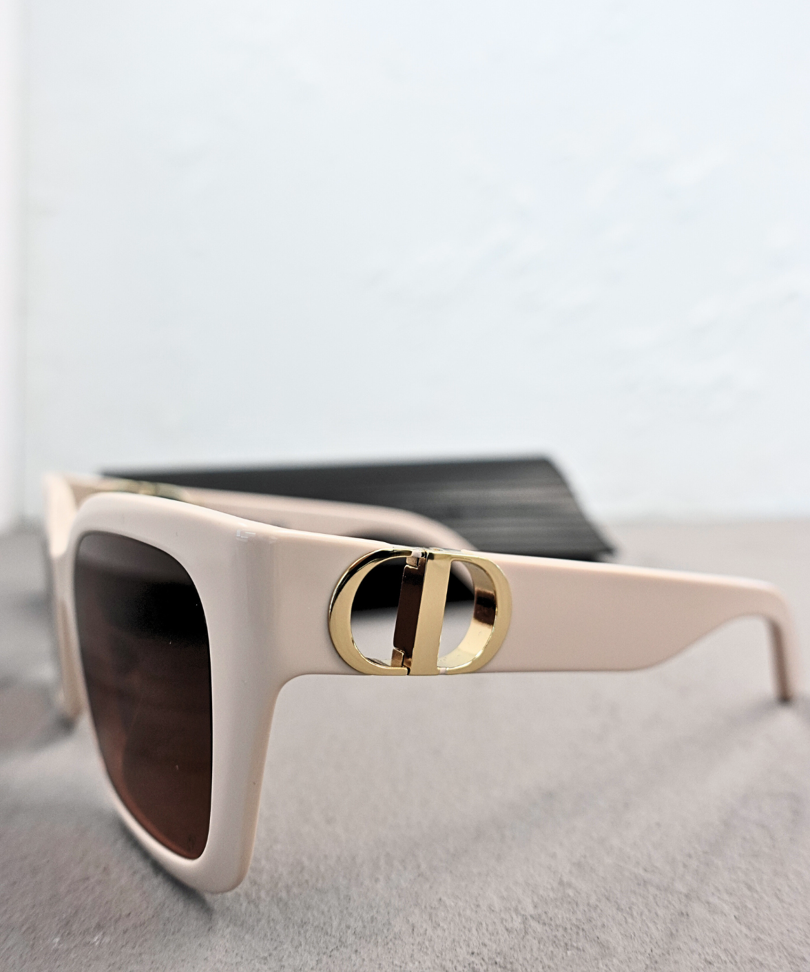 Dior 30MONTAIGNE S8U Sunglasses | Jei & Co. Optics