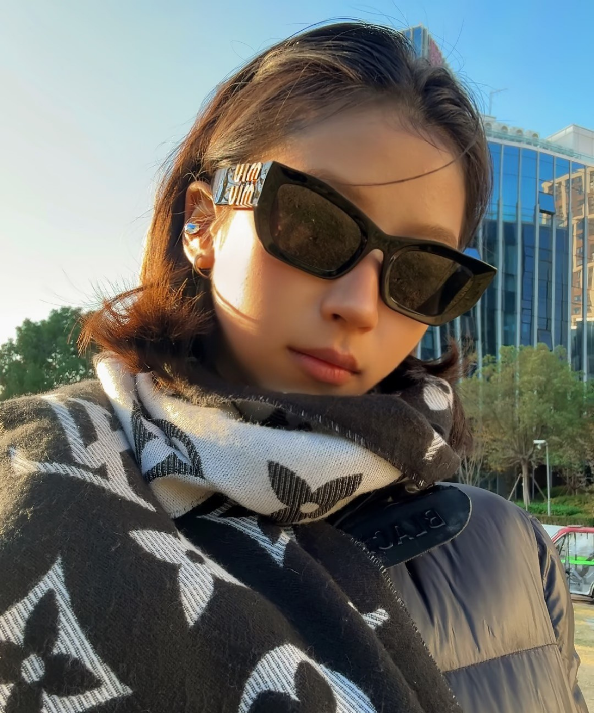 MU 09WS Miu Glimpse Sunglasses